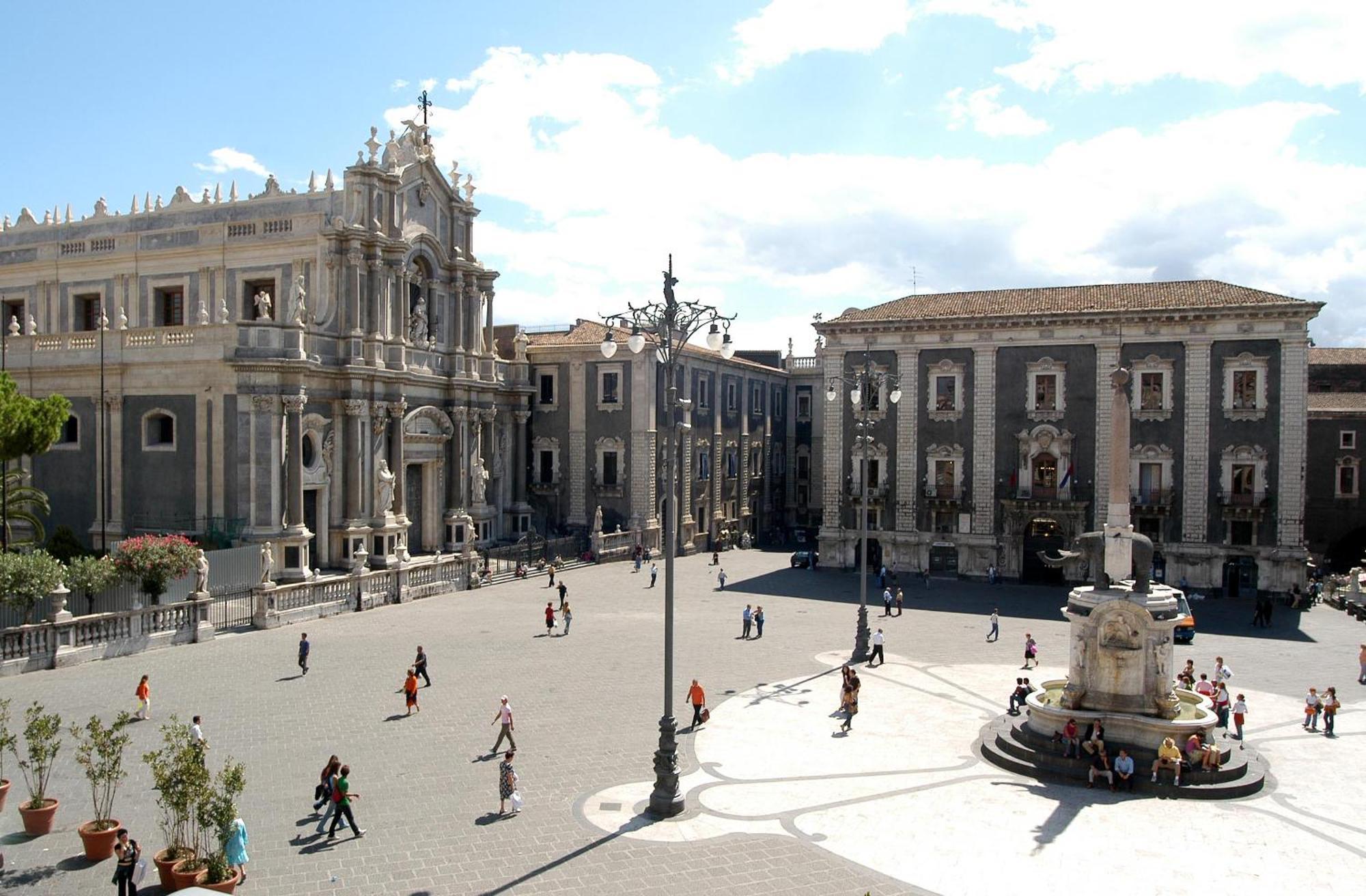 Duomo Luxury Suite Катания Экстерьер фото