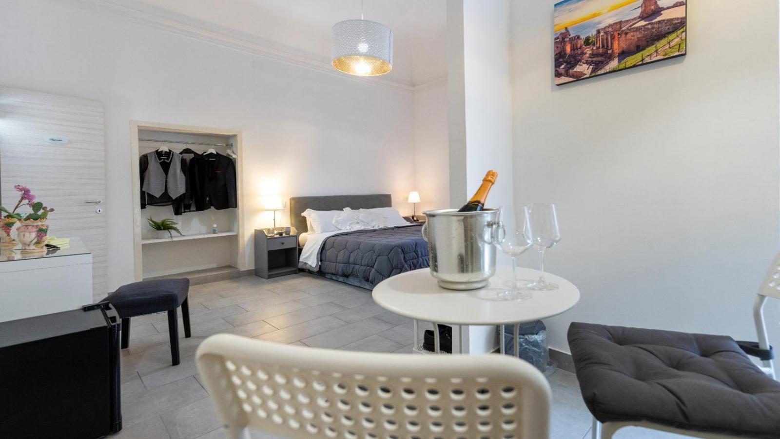 Duomo Luxury Suite Катания Экстерьер фото