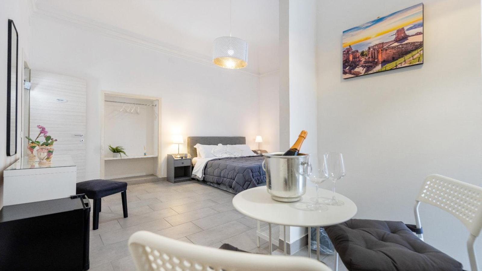 Duomo Luxury Suite Катания Экстерьер фото
